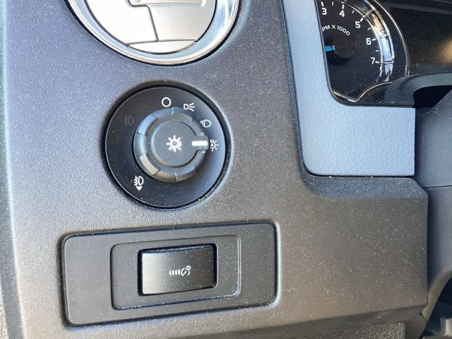 Used 2014 Tuxedo Black Metallic Ford XLT image 29