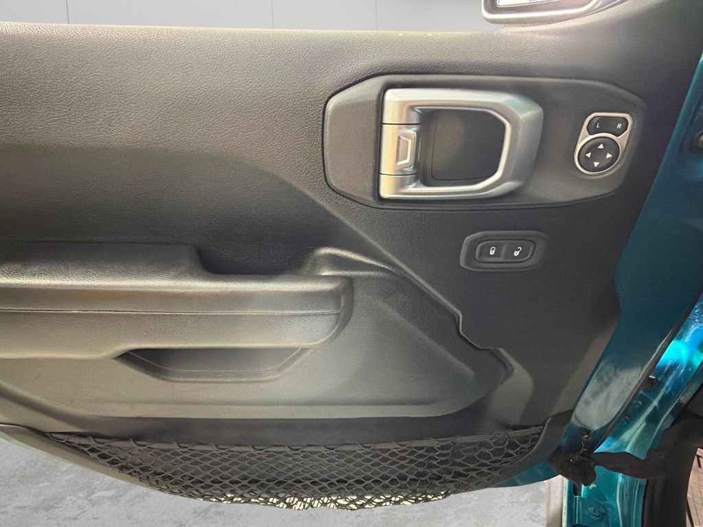 Used 2020 Teal Jeep Rubicon 4x4 image 24