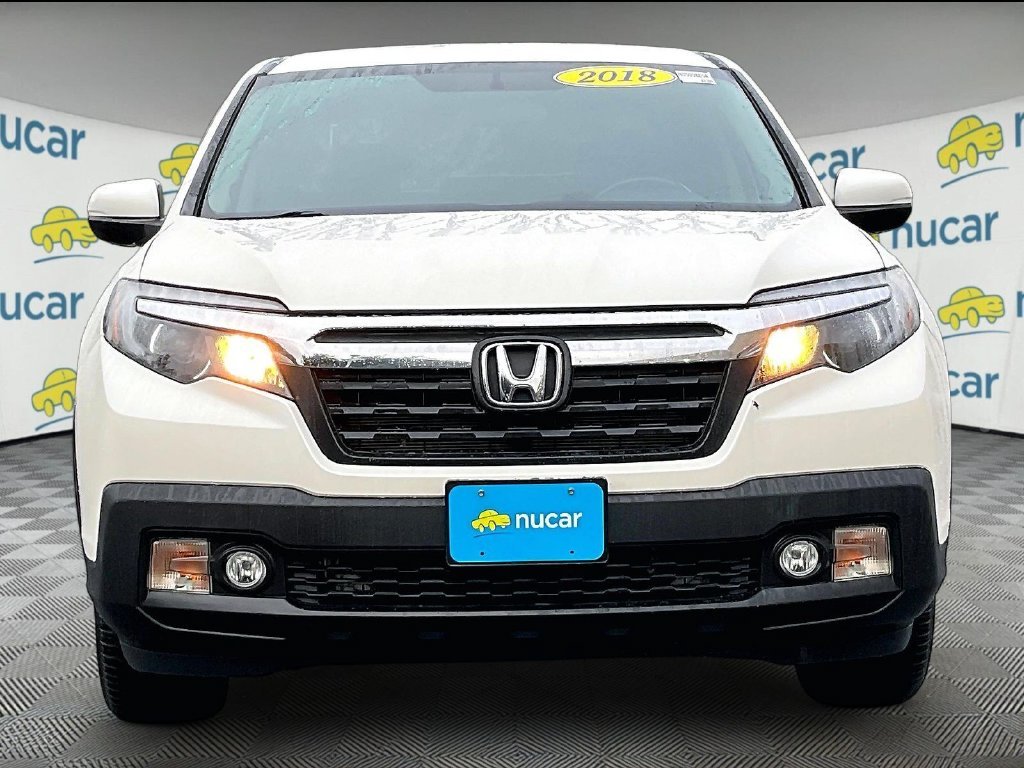 Used 2018 White Honda RTL image 2