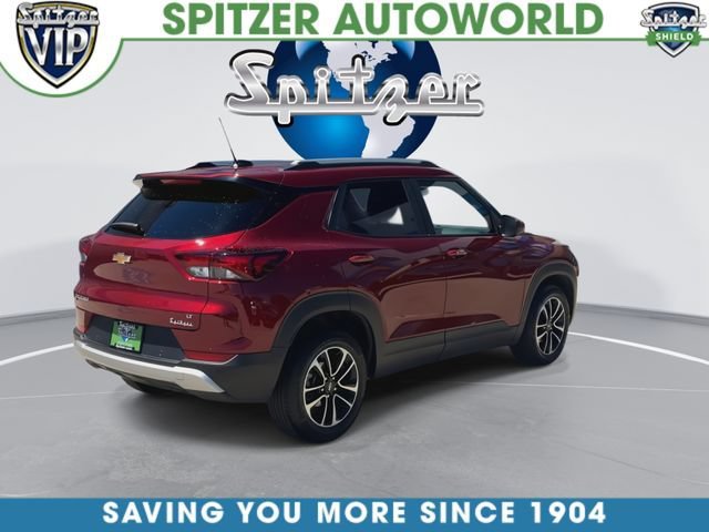 Used 2025 Crimson Metallic Chevrolet LT image 9