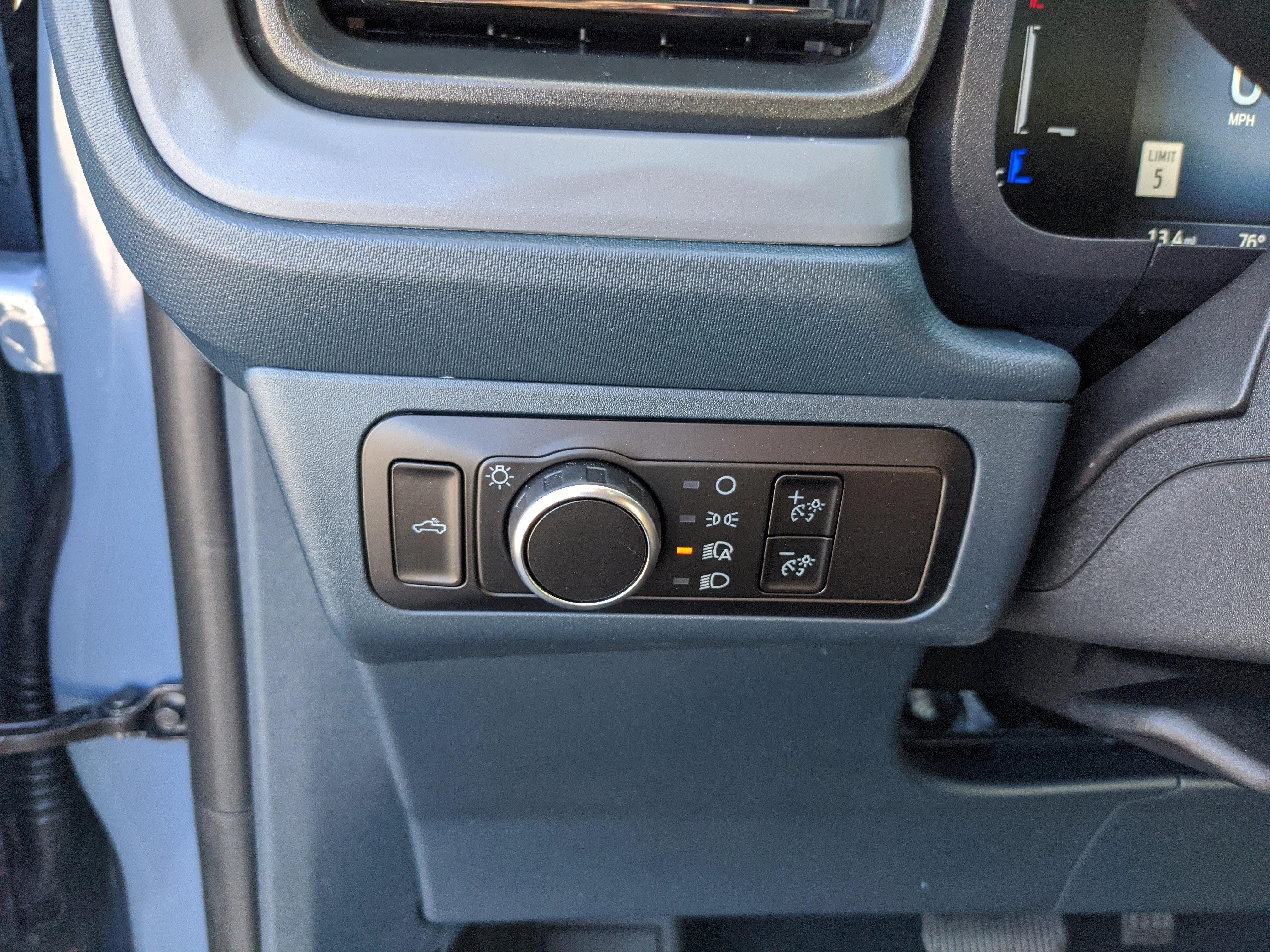New 2026 Azure Gray Metallic Tri-Coat Ford Lariat® image 28