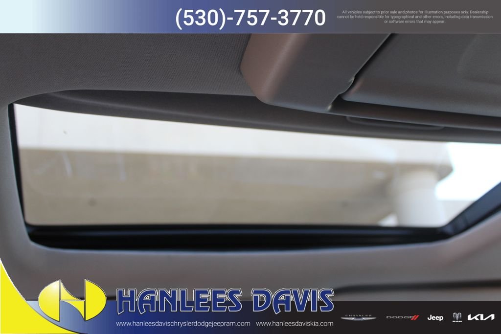 Used 2023  Honda Touring image 18
