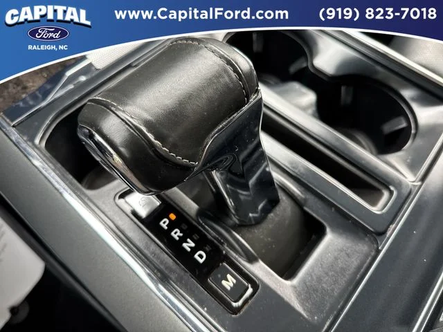 Used 2022 White Ford Lariat image 30