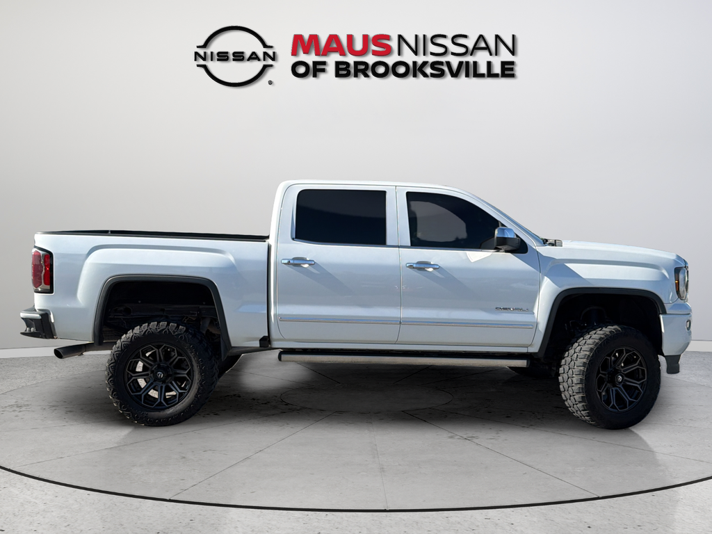 Used 2017 White GMC Denali image 13