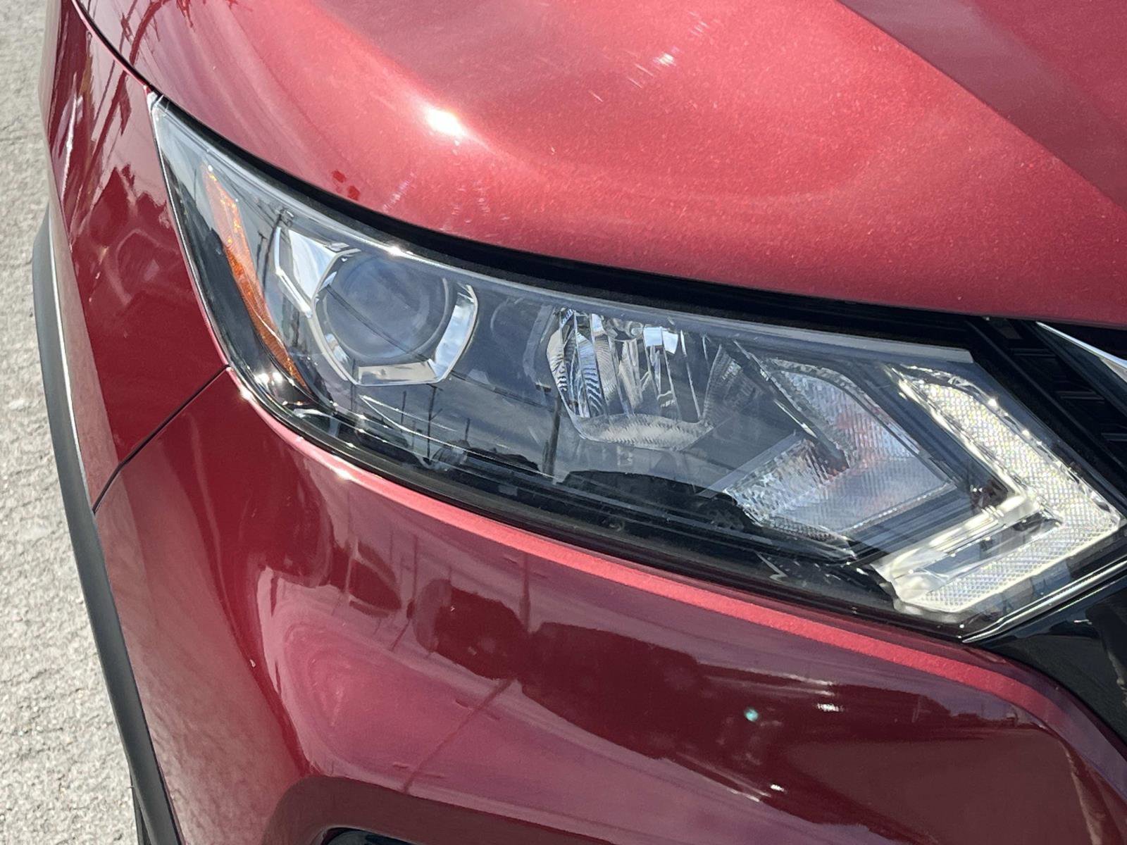 Used 2021 Scarlet Ember Tintcoat Nissan SL image 6