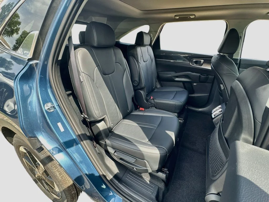 New 2026 Mineral Blue Kia EX image 29