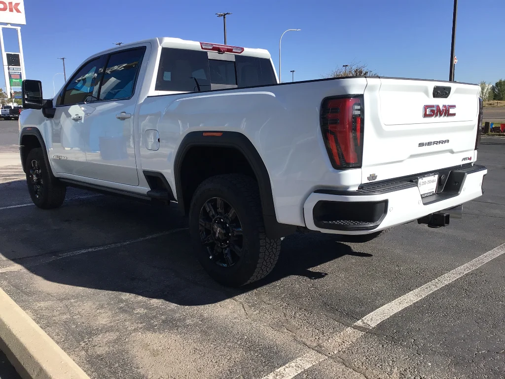 New 2026 Summit White GMC AT4 image 4