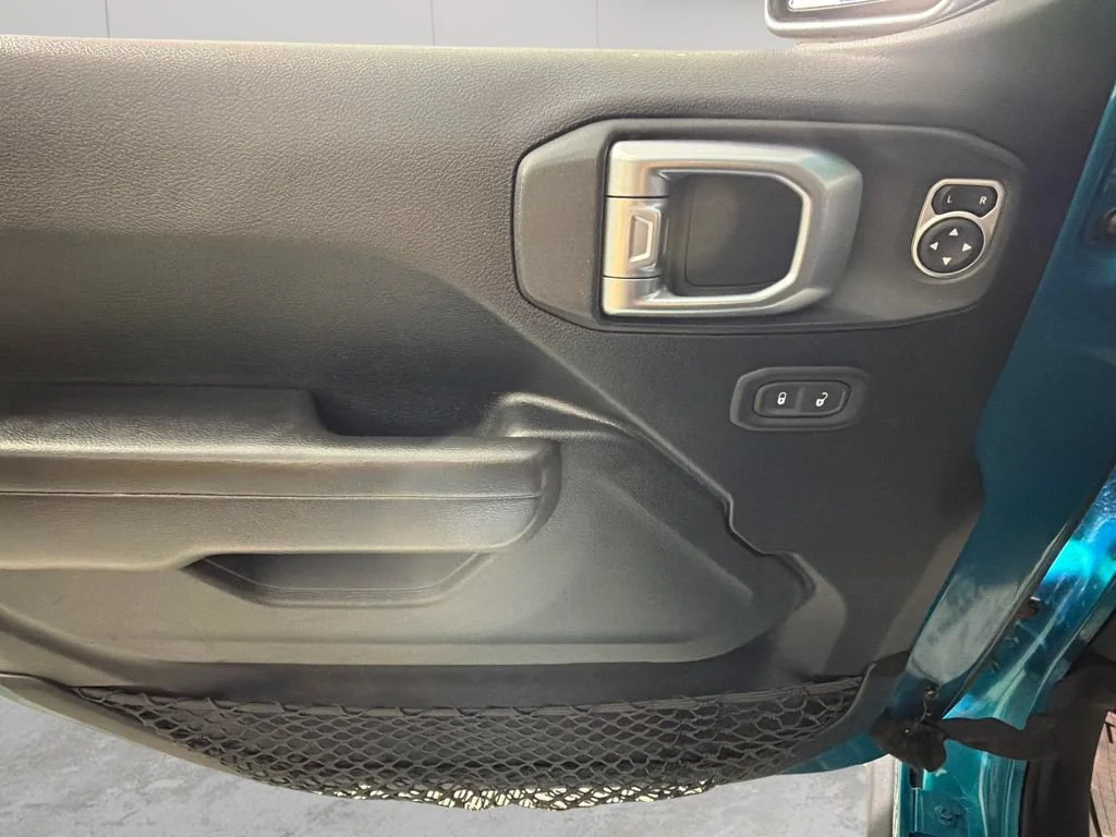 Used 2020 Teal Jeep Rubicon 4x4 image 24