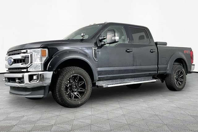 Used 2020 Black Ford XLT image 1