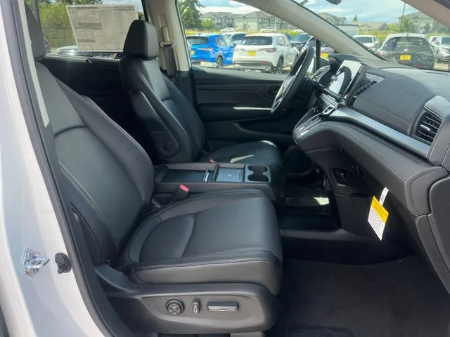 New 2026 Platinum White Honda EX-L image 9