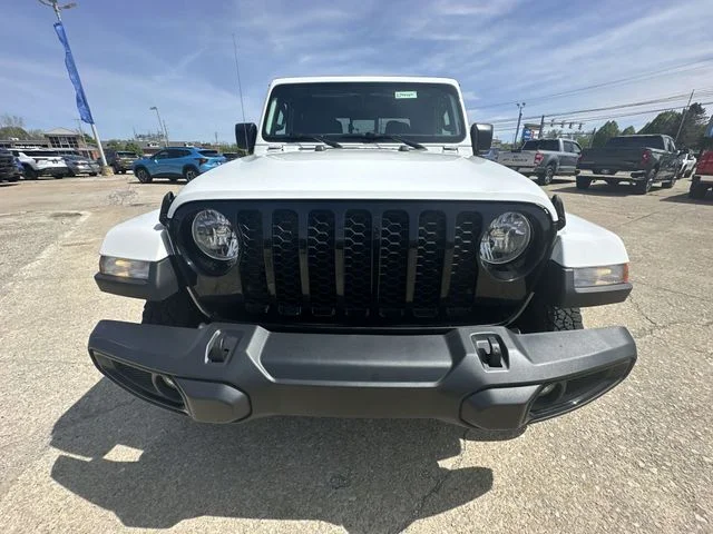 Used 2021 White Jeep Willys image 32