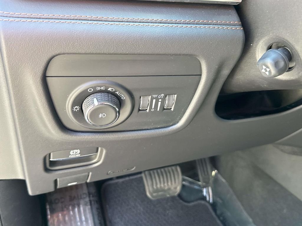 Used 2025 Red Jeep Summit image 28