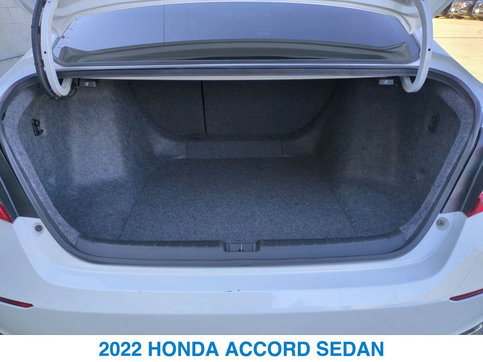 Certified Used 2022 White Honda Sport 2.0T image 23