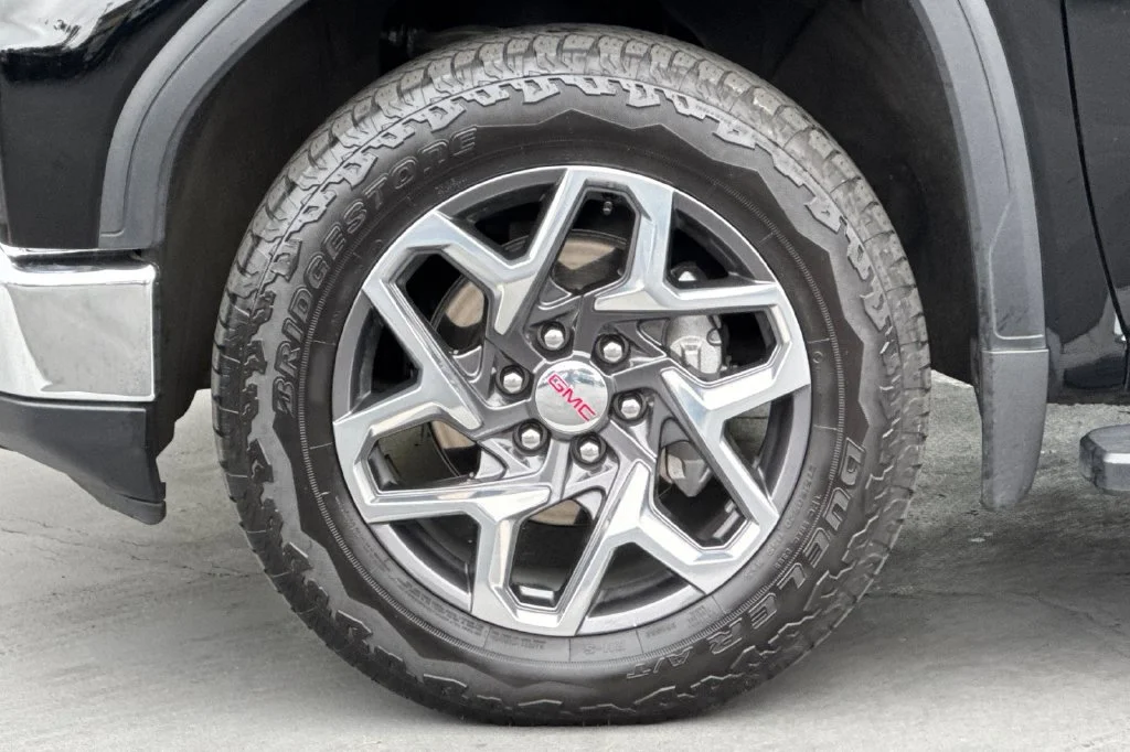 2024 GMC Sierra 1500 SLT - Photo 26