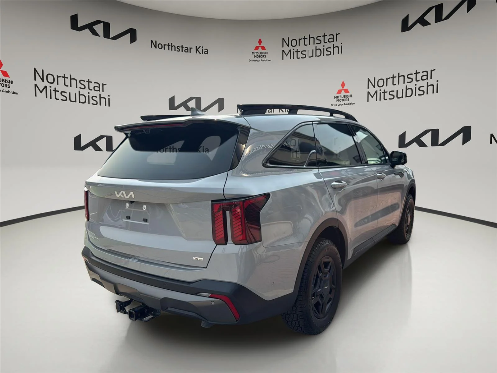 Used 2024 Wolf Gray Kia X-Pro SX Prestige image 7