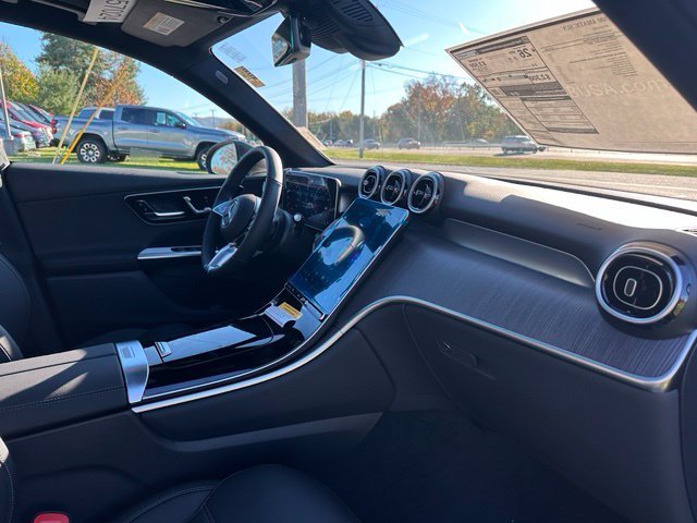 New 2027 Graphite Grey Metallic Mercedes-Benz GLC 300 image 26