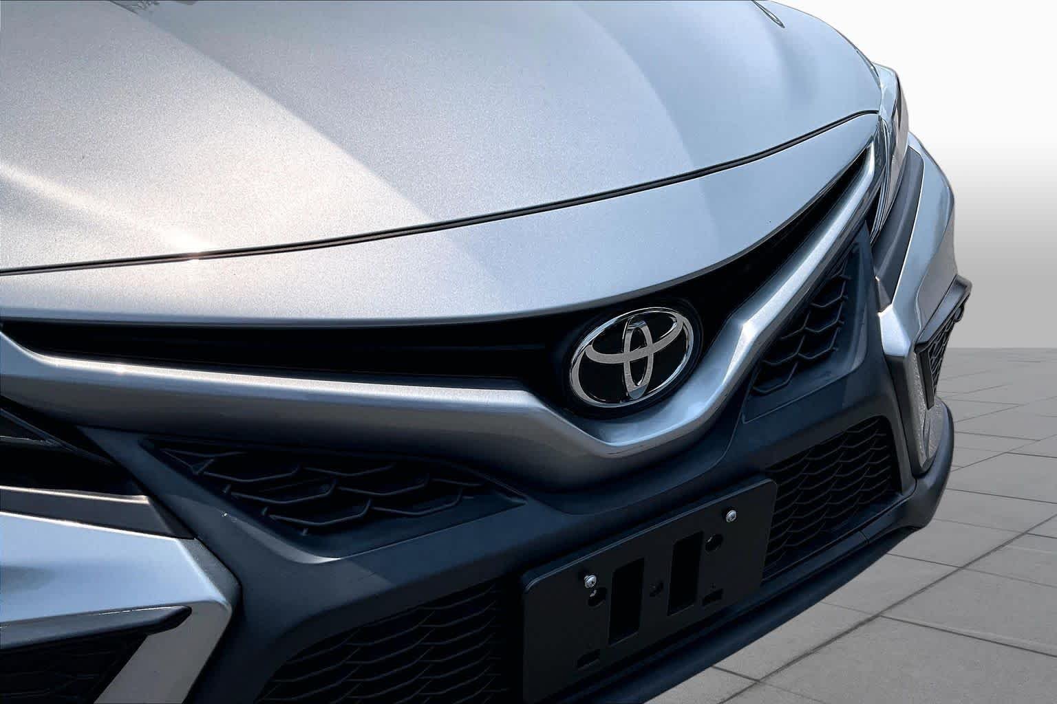 Used 2022 Celestial Silver Metallic Toyota SE image 30