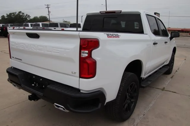 New 2026 Summit White Chevrolet LT Trail Boss image 9
