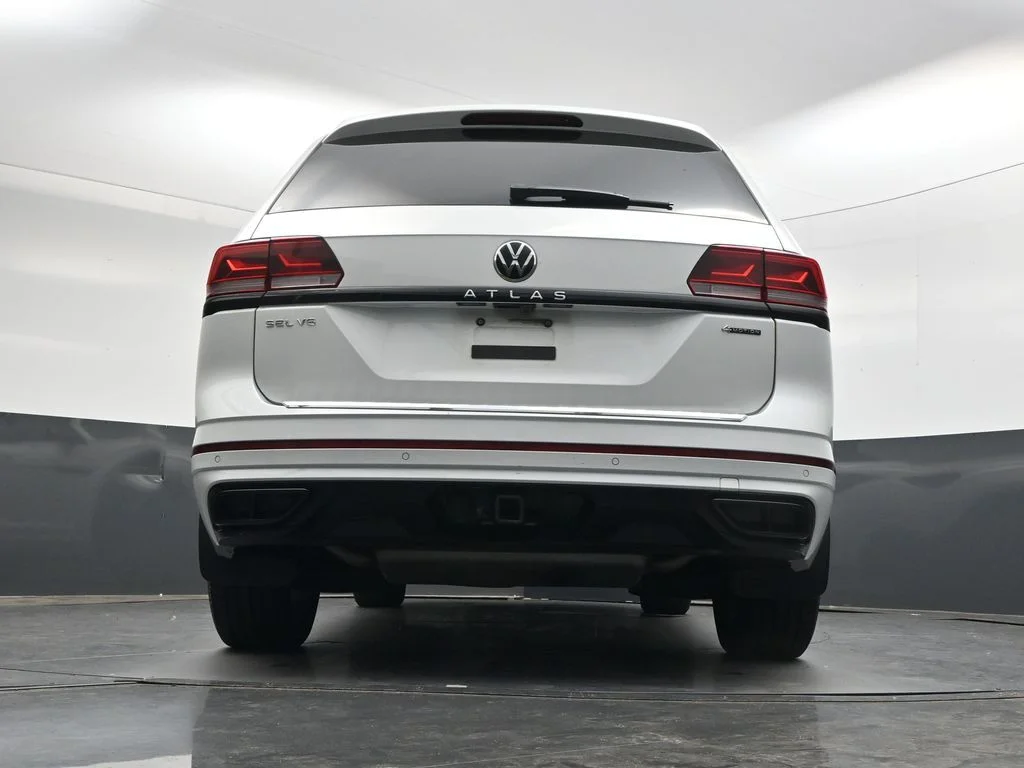 Used 2023 Opal White Volkswagen 3.6L V6 SEL R-Line image 48