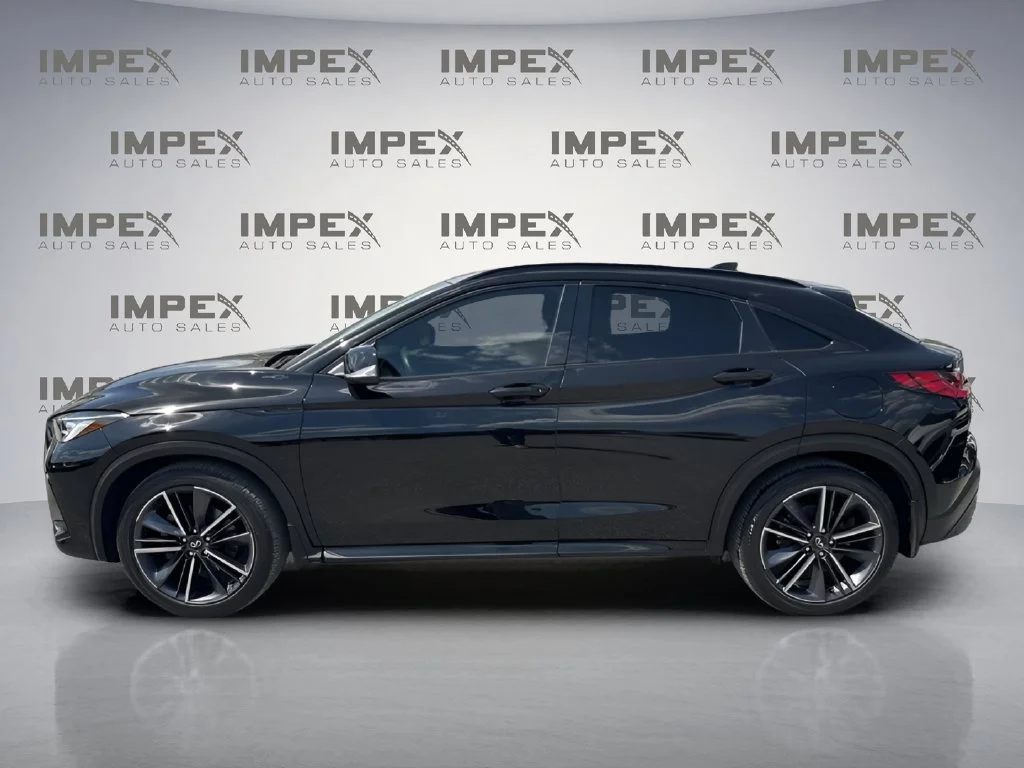 Used 2023 Black INFINITI LUXE image 2