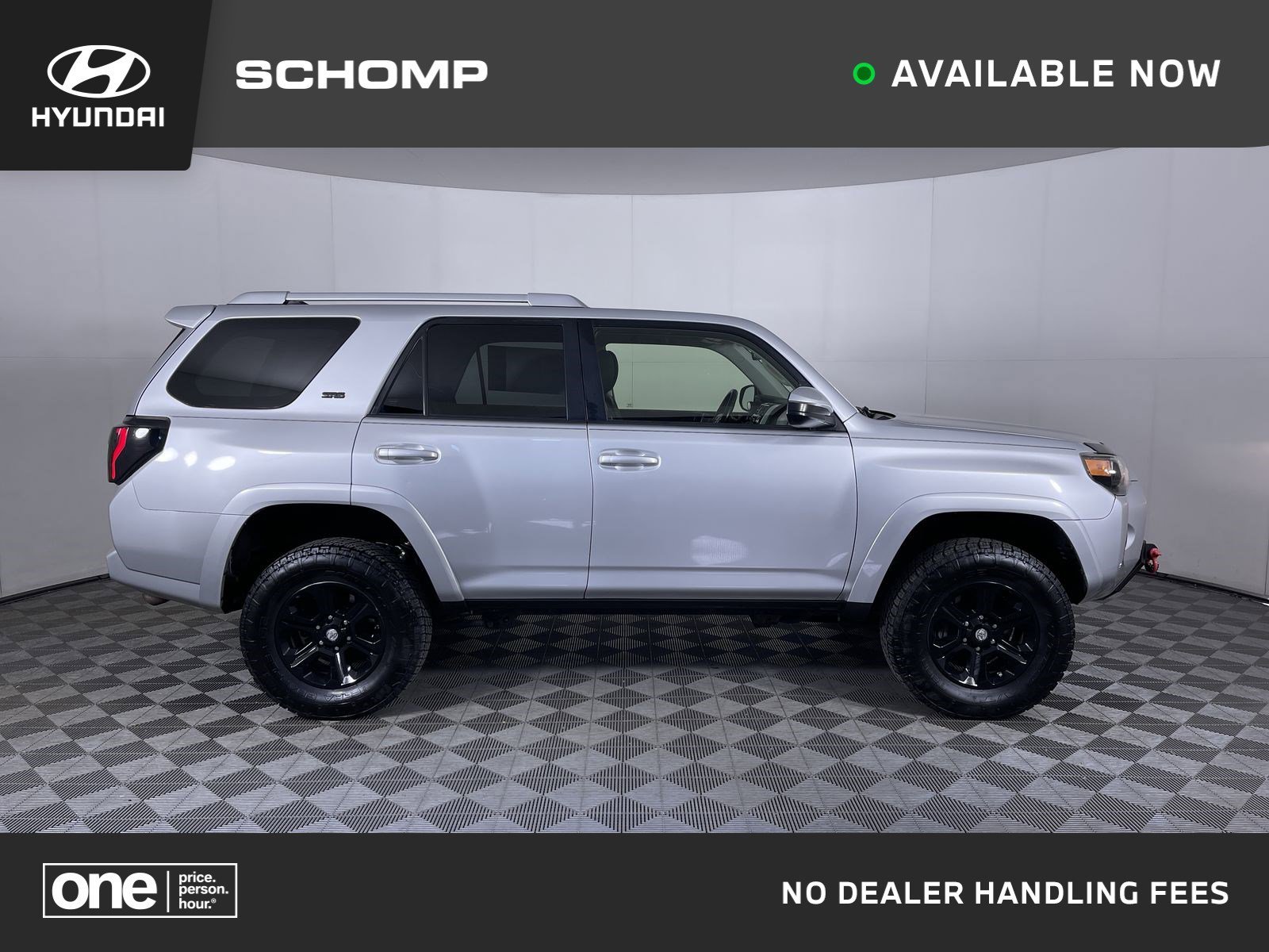 2017 Toyota 4Runner SR5 4x4 V6's photo