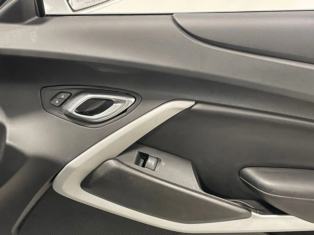 Used 2019 White Chevrolet 1LT image 47