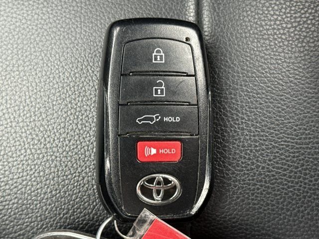 2024 Toyota Highlander XLE - Photo 28