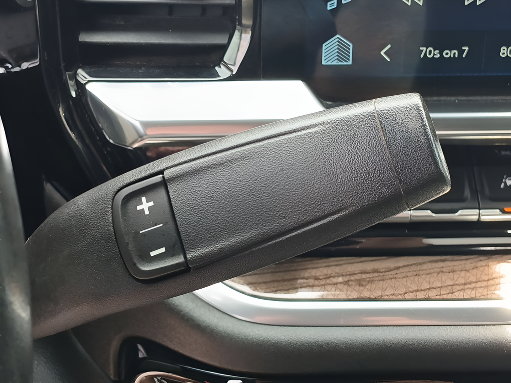 Used 2022 Blue Chevrolet LT image 25