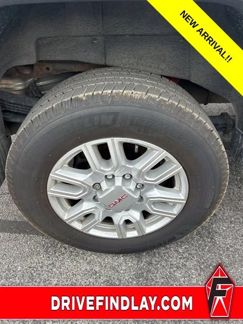 Used 2022 Silver GMC SLT image 8