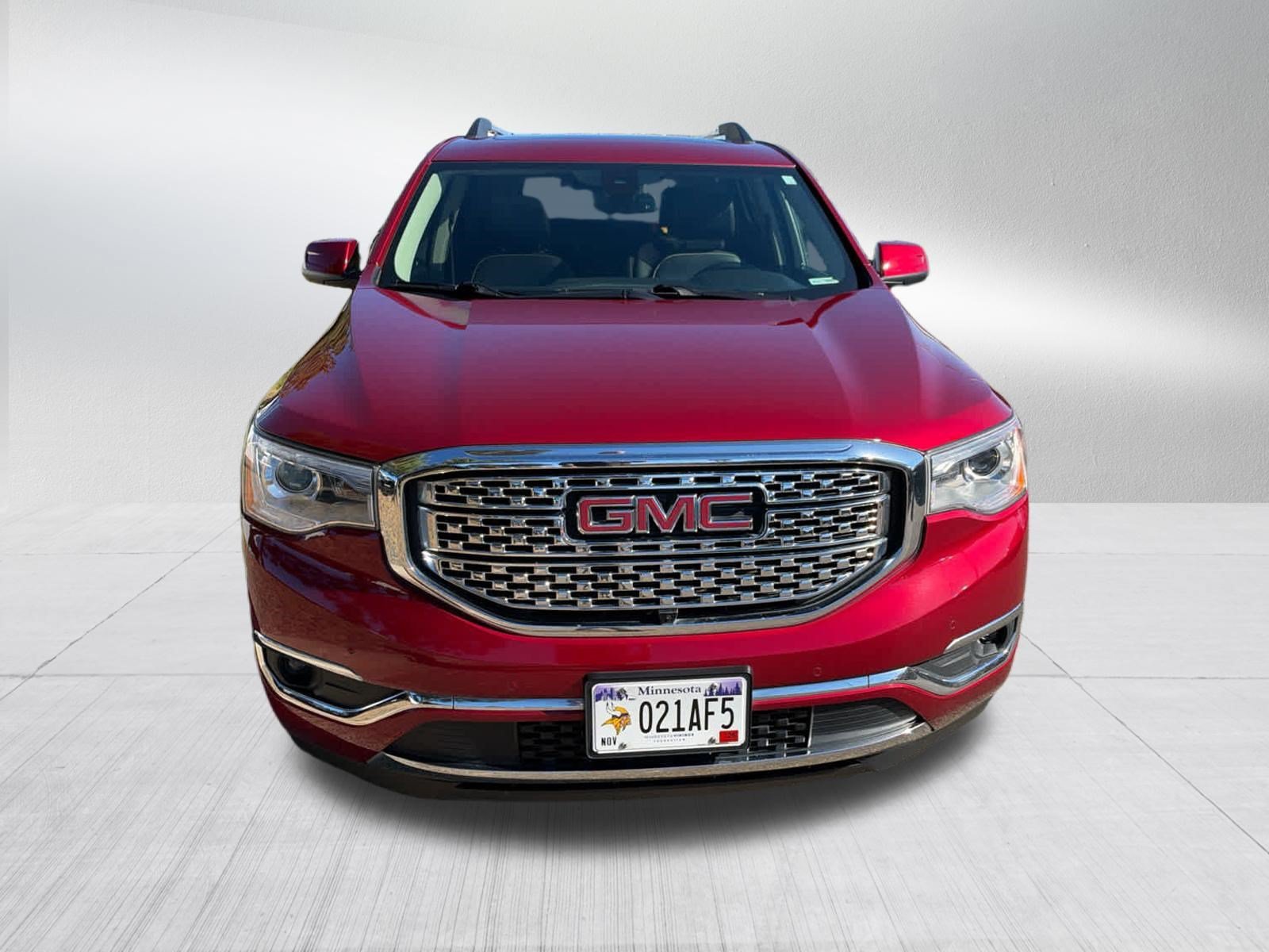 Used 2019 RED QUARTZ TINTCOAT GMC Denali image 2