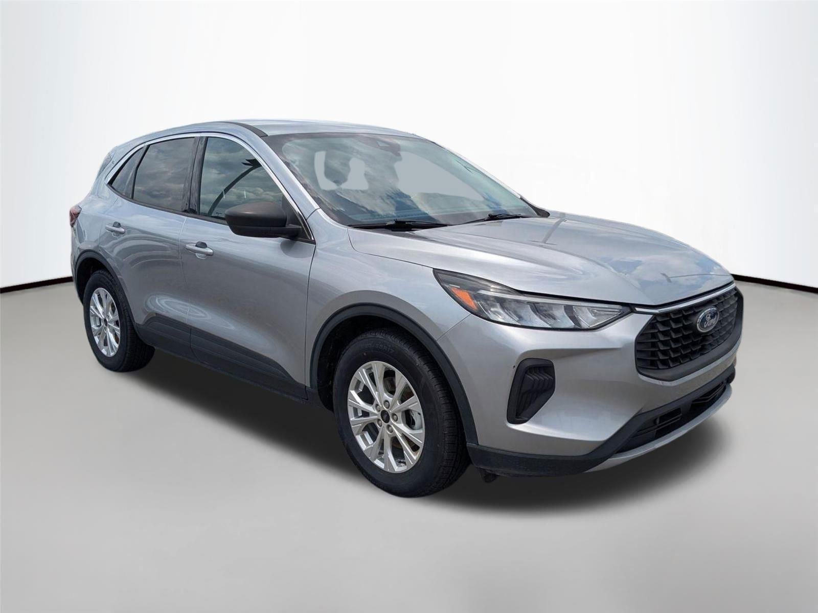 Used 2023 Iconic Silver Metallic Ford Active image 3