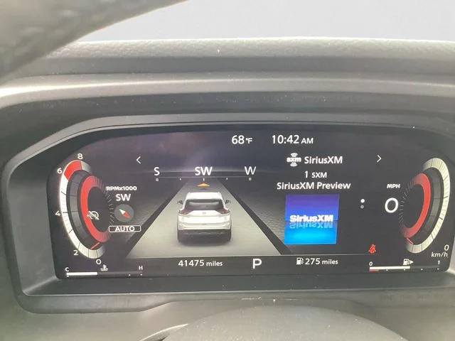 Used 2024 Champagne Silver Metallic Nissan Platinum image 15