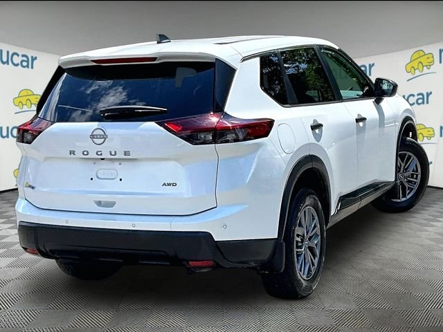 Used 2025 White Nissan S image 13
