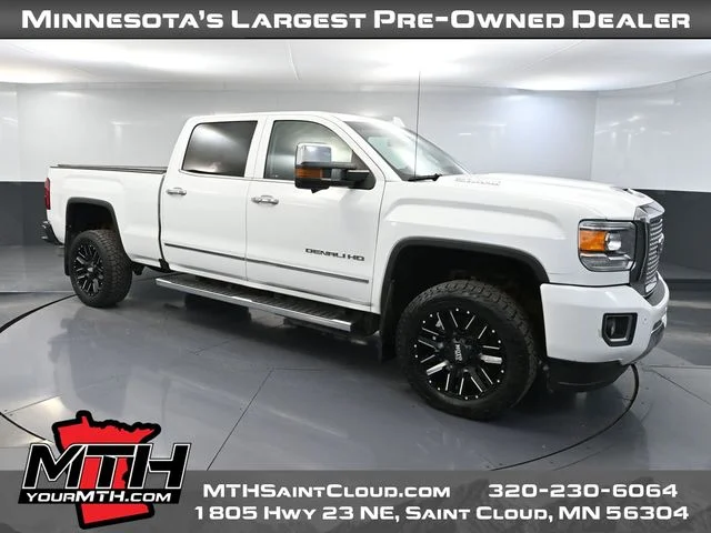 2017 GMC Sierra 4WD Crew Cab Standard Box Denali's photo