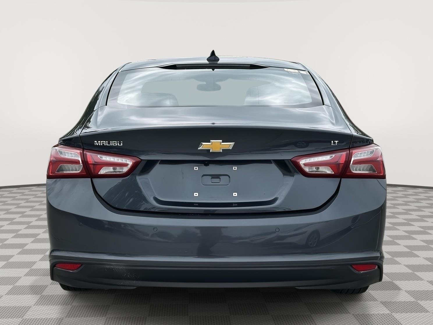 Used 2021 Shadow Gray Metallic Chevrolet LT image 4