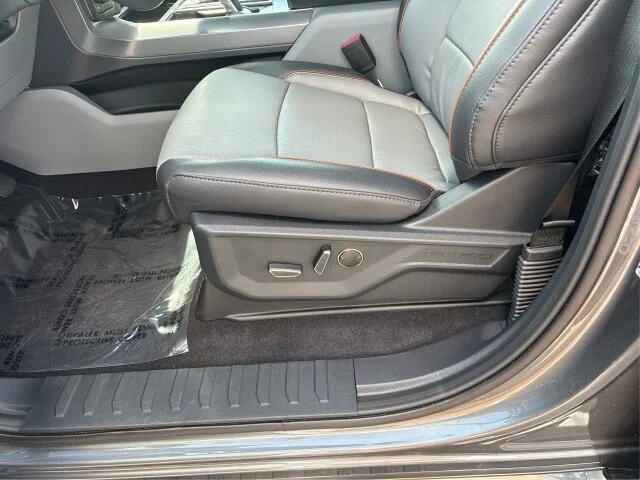 New 2026 Carbonized Gray Metallic Ford Lariat® image 38