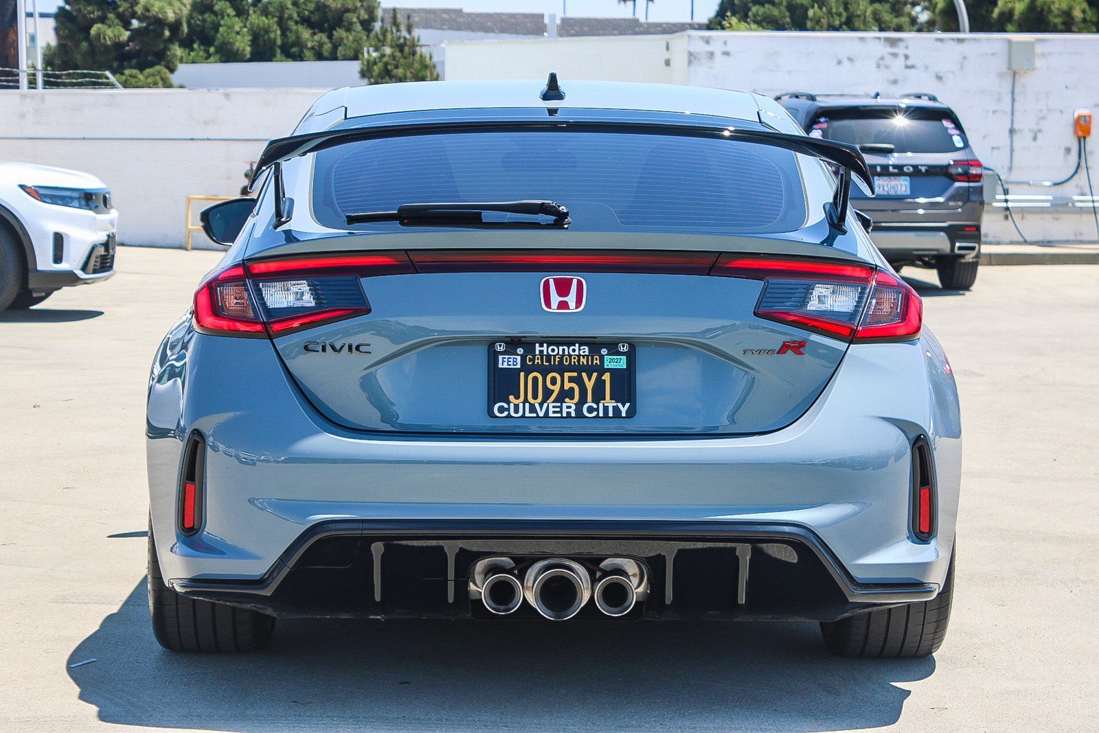 Used 2024 Sonic Gray Pearl Honda TYPE R image 7
