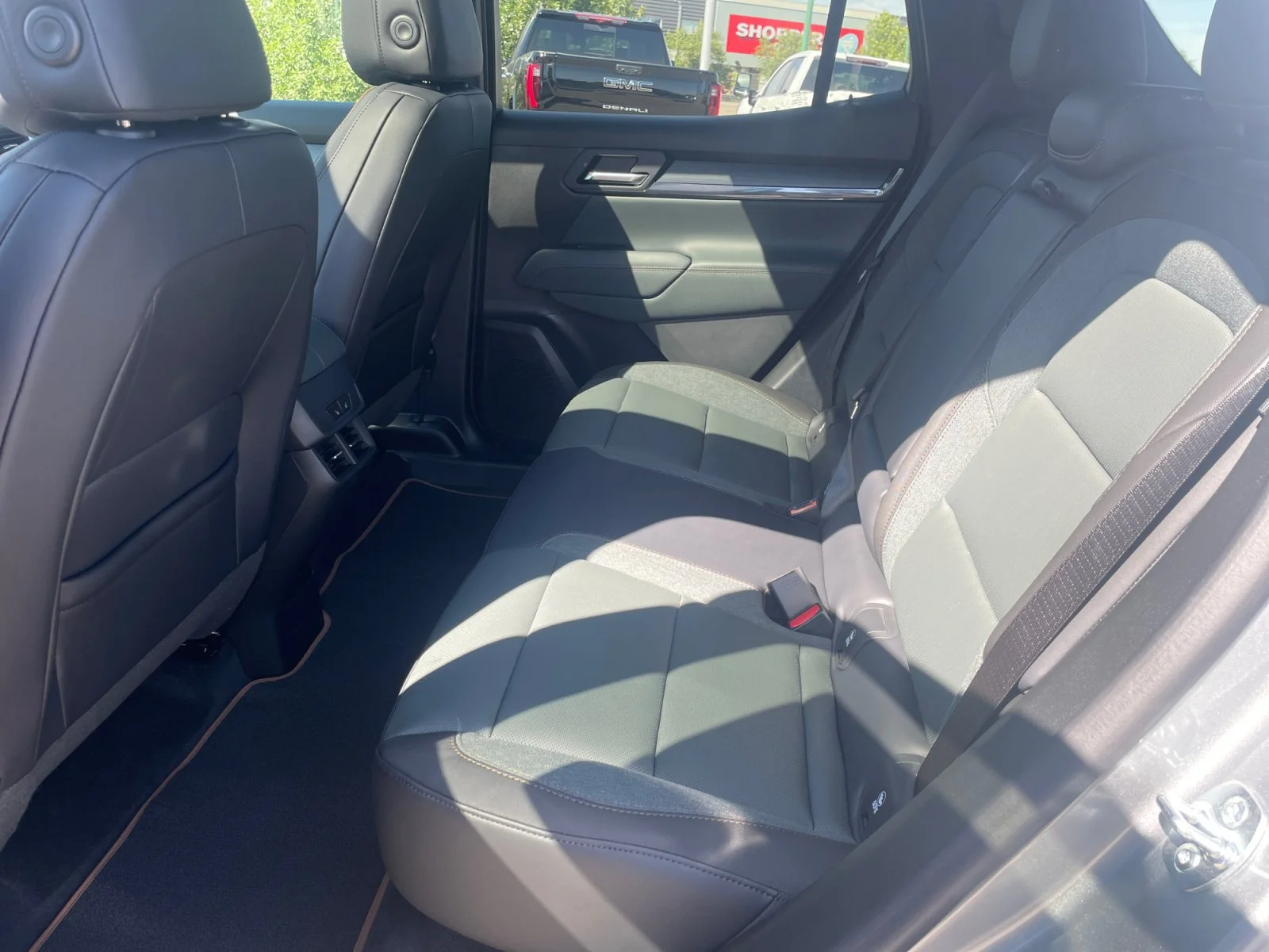 New 2027 Sterling Metallic GMC AWD AT4 image 19