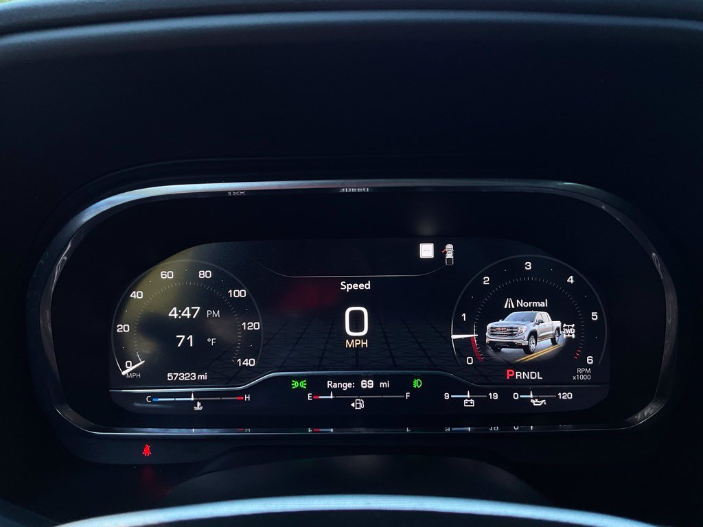 Used 2022 Black GMC SLE image 14