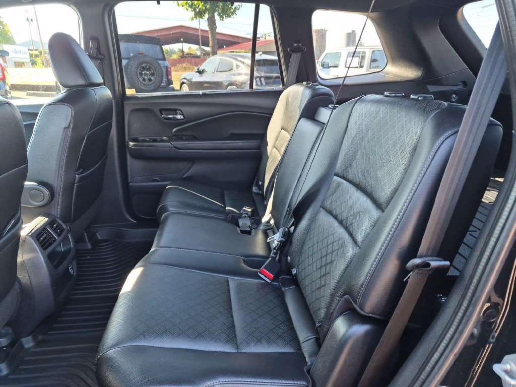 Certified Used 2019 Black Honda EX-L image 21