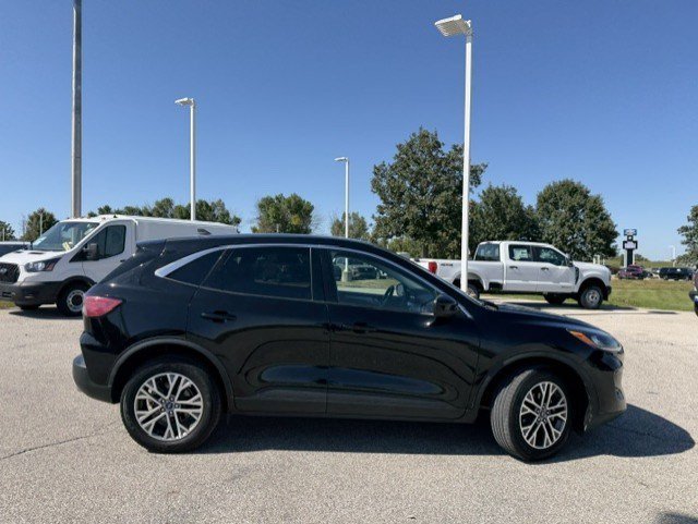 Used 2022 Black Metallic Ford SEL image 8