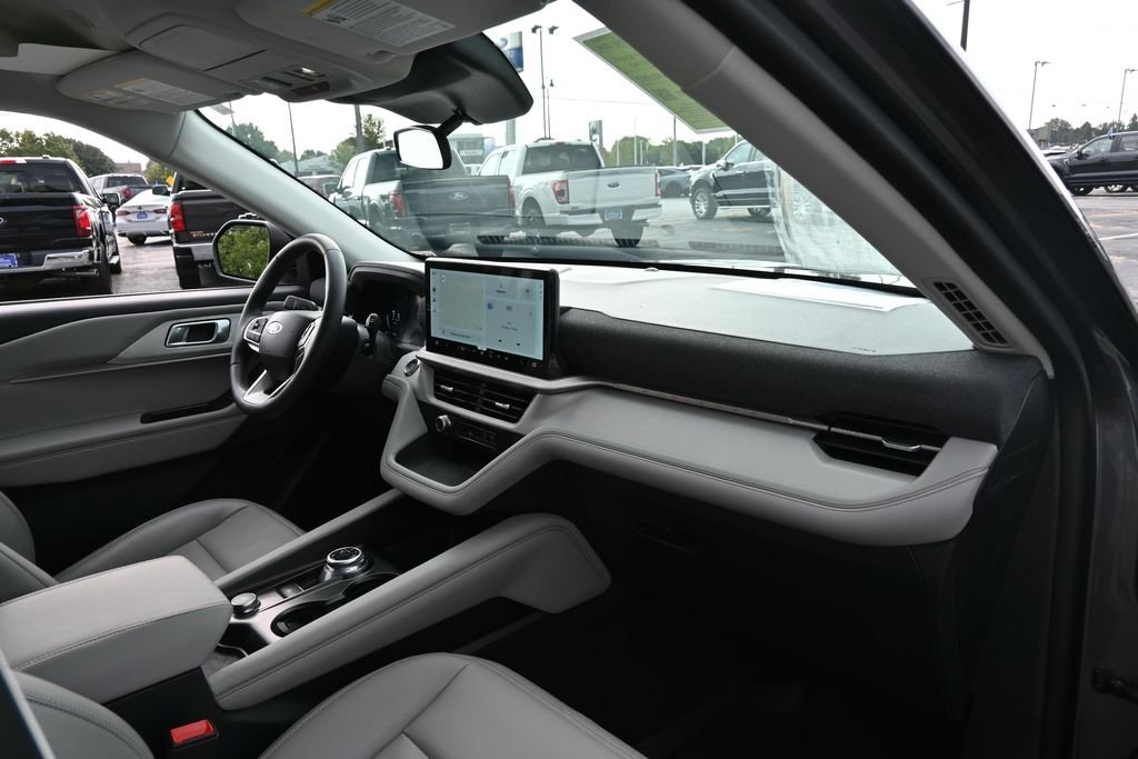 Used 2026 Gray Metallic Ford Active image 23