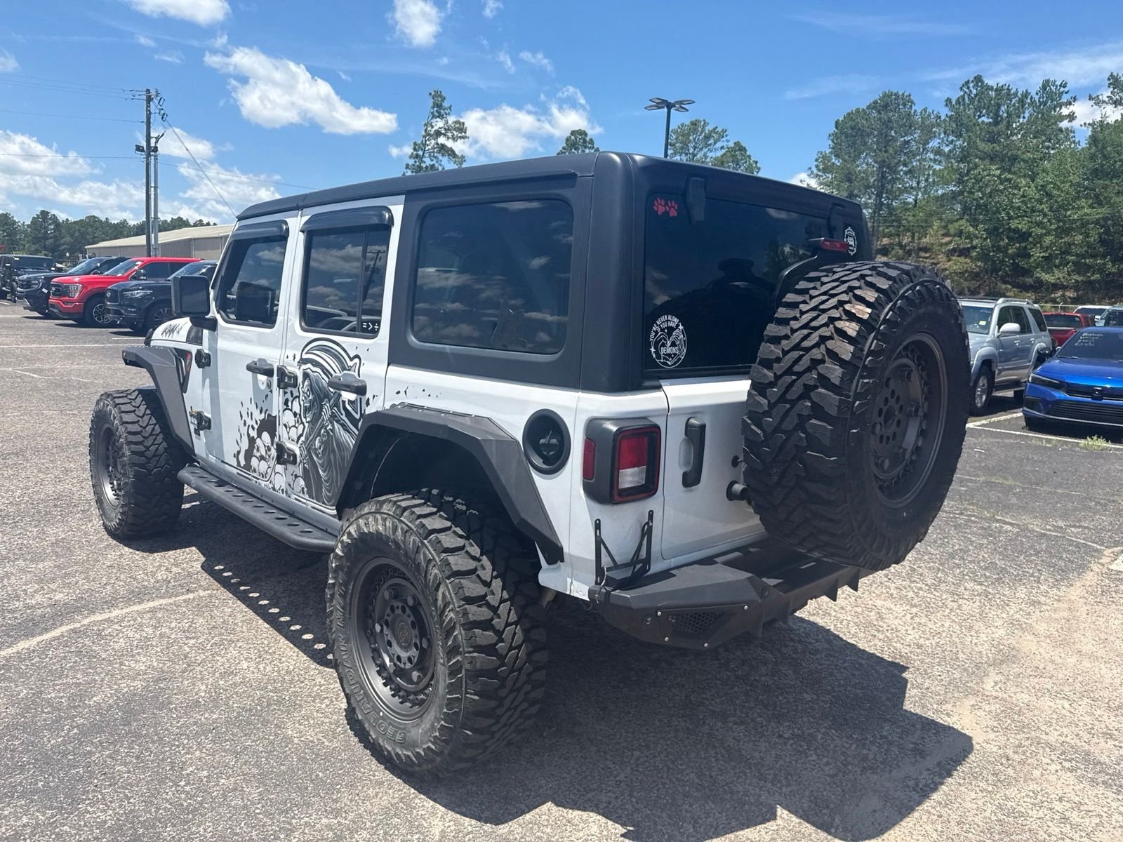 Used 2022 White Jeep Unlimited Sport Altitude image 5