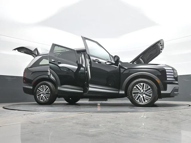 New 2026 Black Hyundai SEL Premium image 21