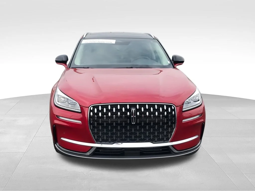 Used 2024 Red Lincoln Reserve image 4