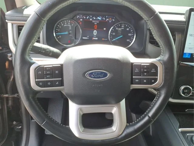 Used 2024 Black Ford XLT image 19