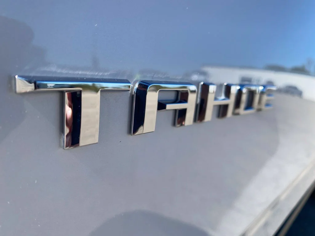 Used 2023 IRIDESCENT PEARL TRICOAT Chevrolet High Country image 36