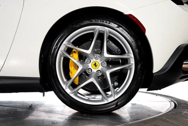 Used 2024 Bianco Avus Ferrari  image 19