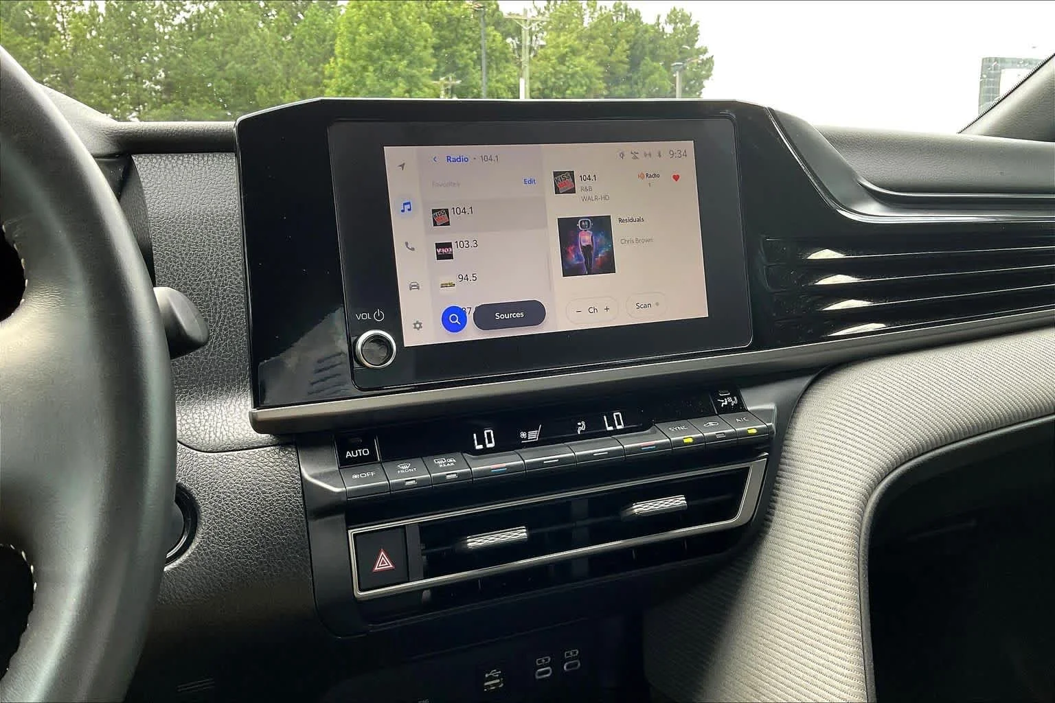 Used 2025 Underground Toyota SE image 32