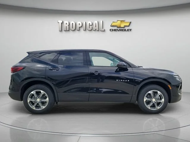New 2026 Black Chevrolet 2LT image 6